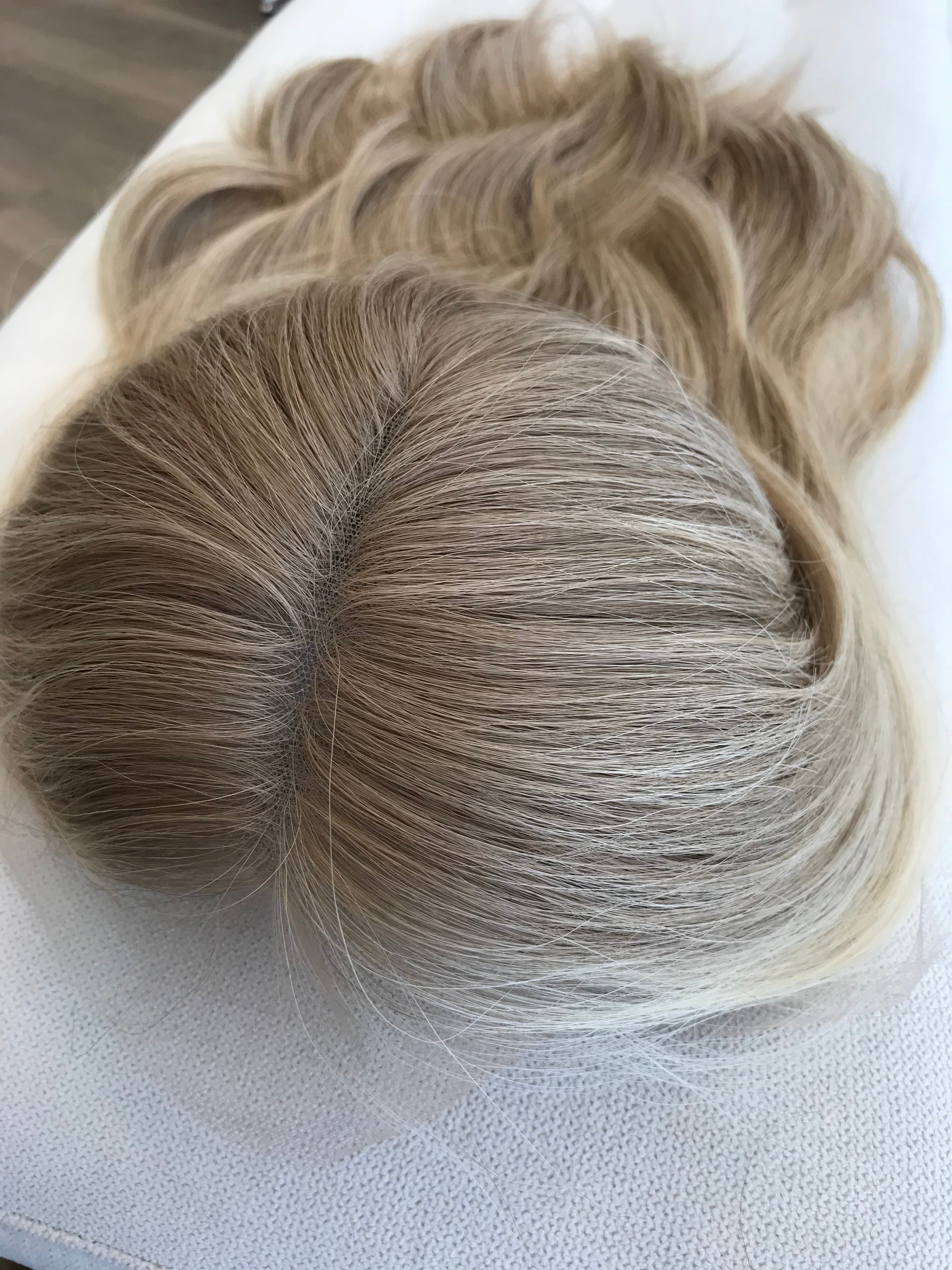 Emmerson Hand Tied Lace Wig 18 Inches with a small cap